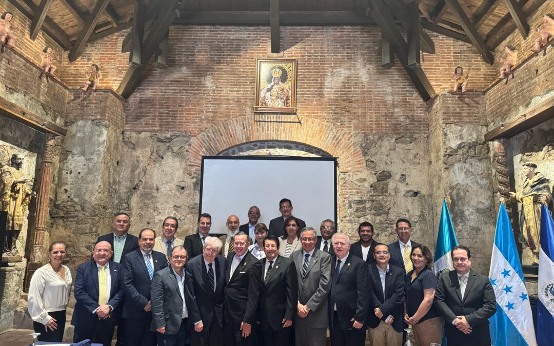 Reunión de decanos de programas educativos de Medicina que se imparten en Centroamérica