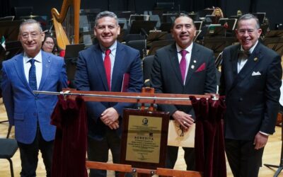 Ceremonia de entrega de placa de acreditación al Programa Académico de Médico Cirujano y Homeópata de la Escuela Nacional de Medicina y Homeopatía del Instituto Politécnico Nacional (IPN), realizada el 11 de septiembre de 2025.