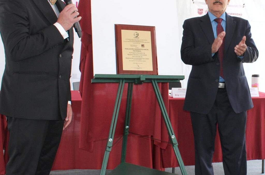 COMAEM entrega constancia de Evaluación Diagnóstica Inicial Favorable al programa de Medicina General y Comunitaria de la Universidad de la Salud